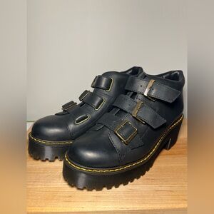 NIB Dr. Martens Docs Coppola Wyoming US Women’s Size 9 Platform Heel Buckle Boot